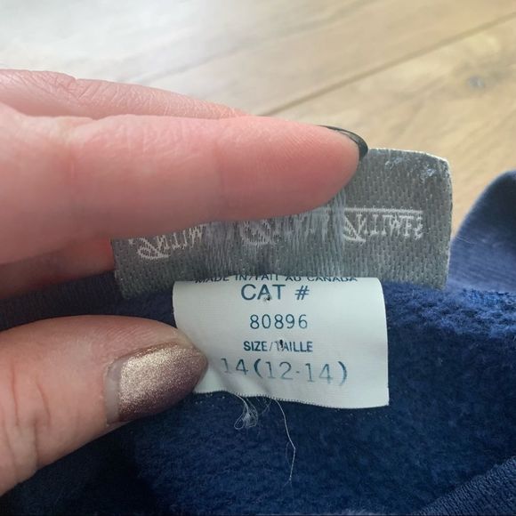 Intimate Details Intimes Christmas Scene Sweater Size 14/16 - Picture 4 of 8